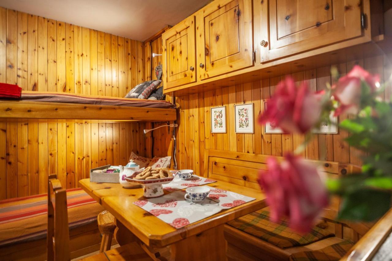 Casa-Chalet, In Centro A Courmayeur! Exterior foto